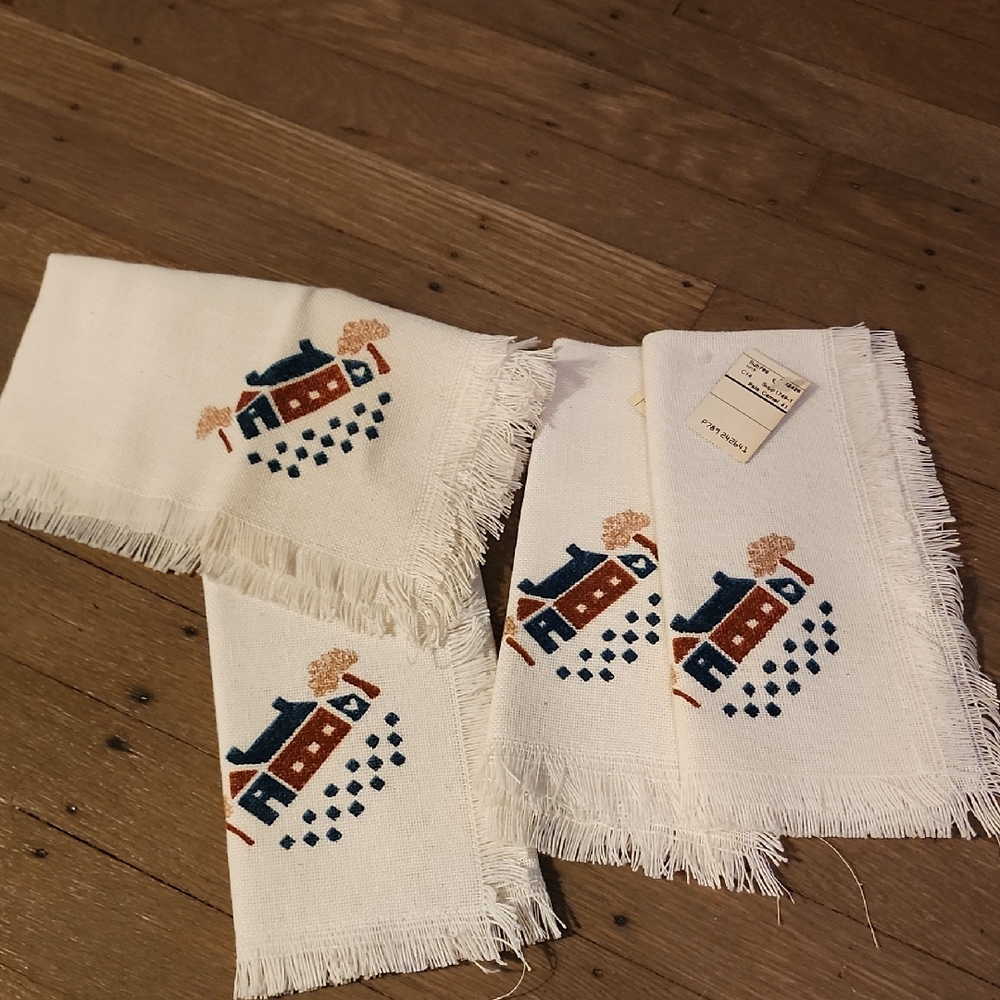 Farmhouse Cloth Napkins JCPenney Cream Fringed NEW Country House Set 4 USA- NEW